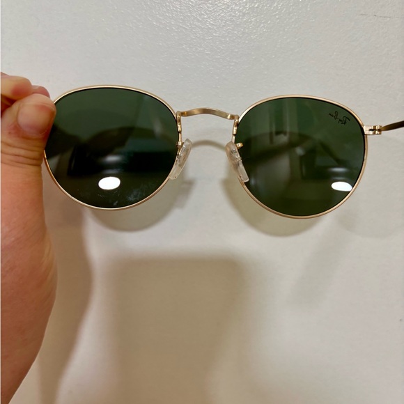 Like-New RayBan RB3447 Round Metal Unisex Sunglasses - Picture 7 of 14